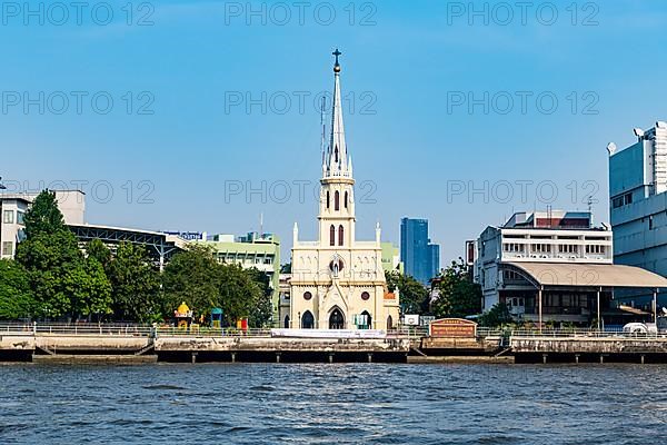 Little church on the Chao Phraya River, Bangkok