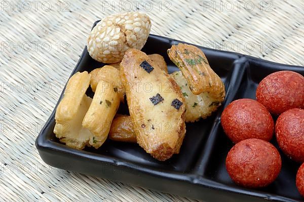 Rice biscuits, Japanese rice crackers