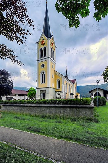 Catholic Parish Church, Maria-Opferung