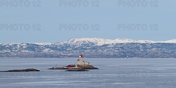 Lighthouse near Trondheim, winter