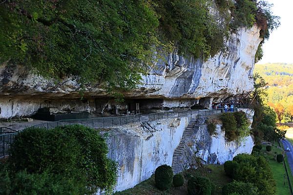 Cave dwellings of La Roque Saint-Christophe, Valley of the Vezere between Les Eyzies-de-Tayac-Sireuil and Montignac