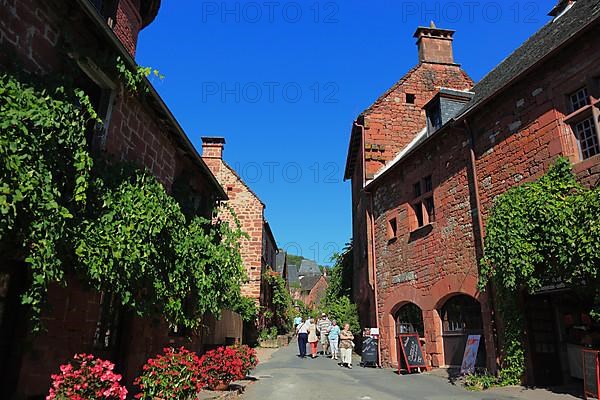 Collonges-la-Rouge, Colonjas