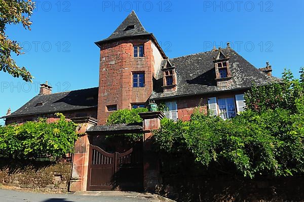 Collonges-la-Rouge, Colonjas