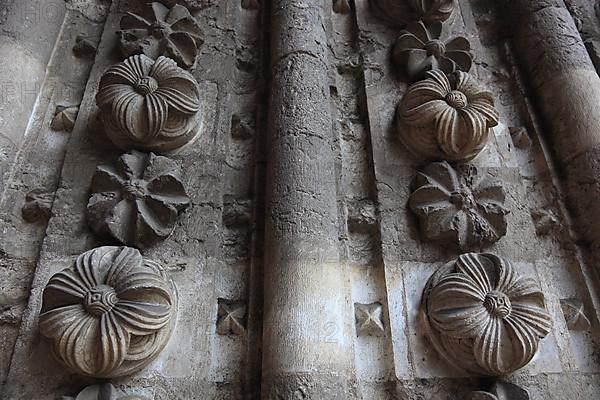 Detail on the Romanesque main portal, Saint-Etienne Cathedral