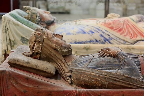 Tomb of Eleanor of Aquitaine and Henry II of England, Fontevraud-lAbbaye