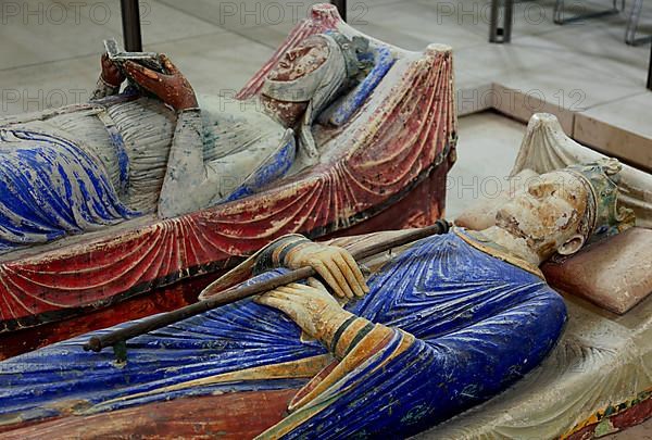 Tomb of Eleanor of Aquitaine and Henry II of England, Fontevraud-lAbbaye