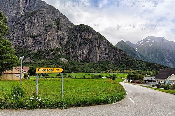 Traffic sign, direction sign to Eikesdal at fork