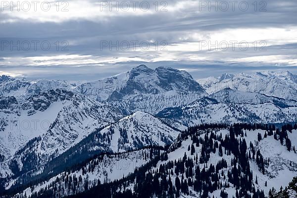 Guffertspitze, mountains in winter