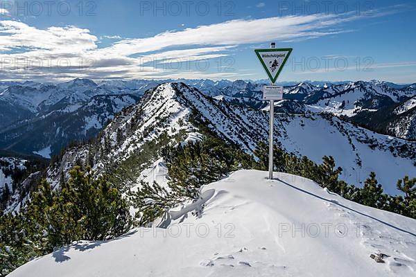 Game reserve, sign at the summit of Jagerkamp