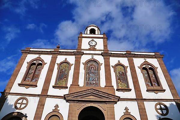 Casa Parroquial a beautiful church with triptych. Agaete, Las Palmas