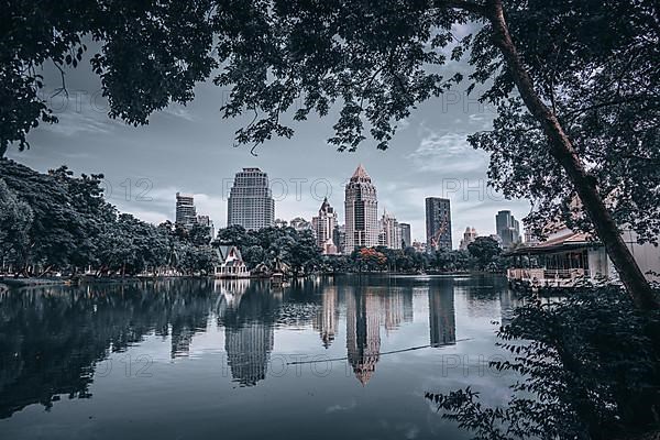 Abdulrahim Square as seen from Lumphini Park, Bangkok