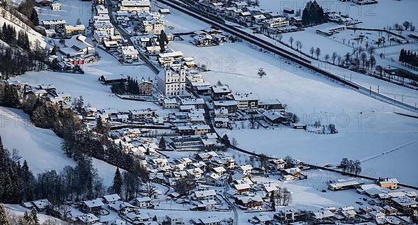 Snow-covered valley, Brixen im Thale