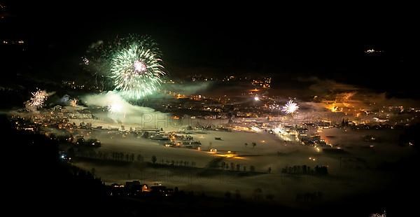 New Year's Eve, fireworks at midnight