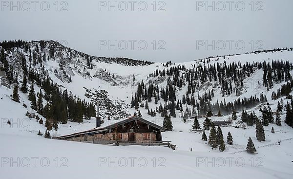 Alpine hut in winter, Schlierseer Berge