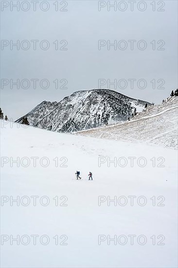 Two lonely ski tourers, Taubenstein