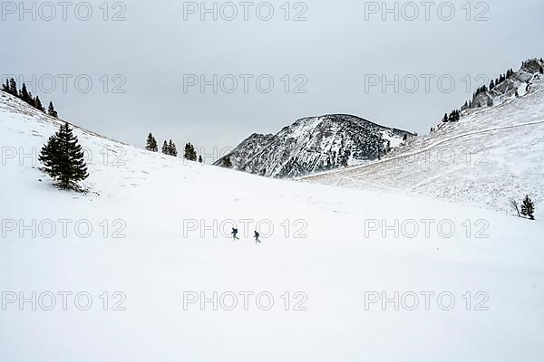 Two lonely ski tourers, Taubenstein