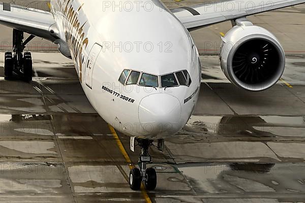 Aircraft Engine Emirates, Boeing 777-300ER