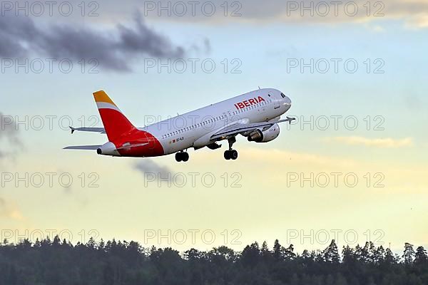 Aircraft Iberia, Airbus A320-200