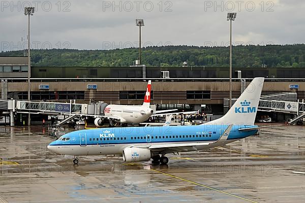 Aircraft KLM Royal Dutch Airlines, Boeing 737-700