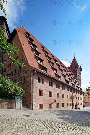 DJH Youth Hostel Nuremberg, right Luginsland