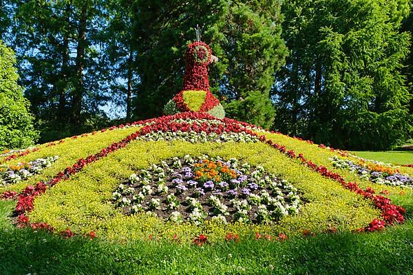 Flower sculpture, peacock