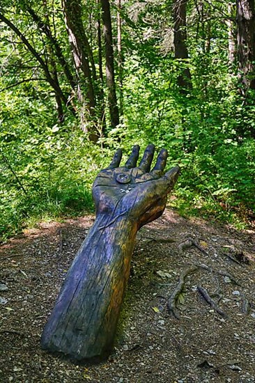 Pfullinger Sagenweg, hand with a Remmsele