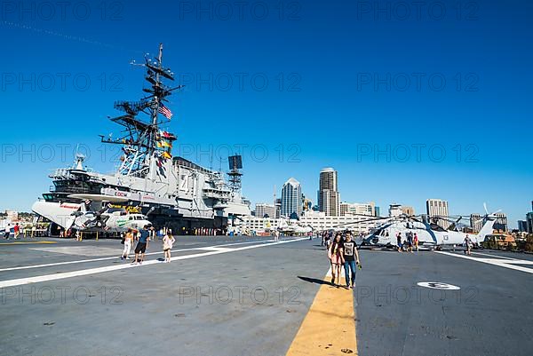 Air carrier museum USS Midway, San Diego