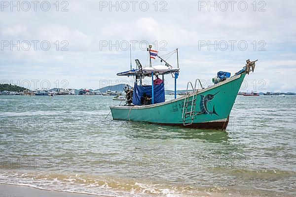 Boats and Ships in Central Pattaya Beach, Pattaya City