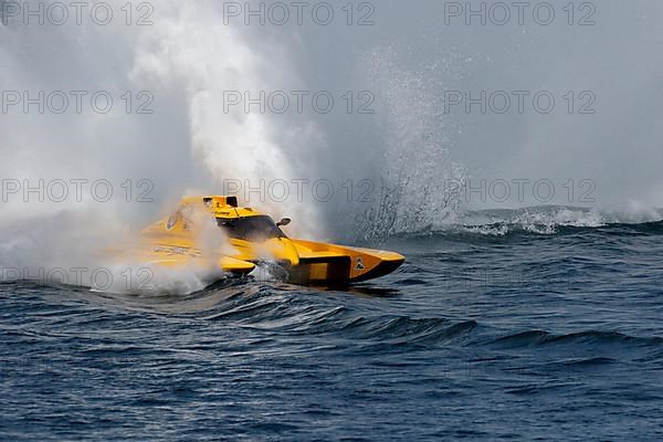 Hydroplane racing on the Saint Lawrence River, Valleyfield