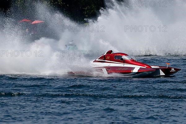 Hydroplane racing on the Saint Lawrence River, Valleyfield