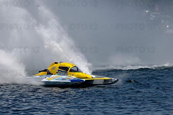 Hydroplane racing on the Saint Lawrence River, Valleyfield