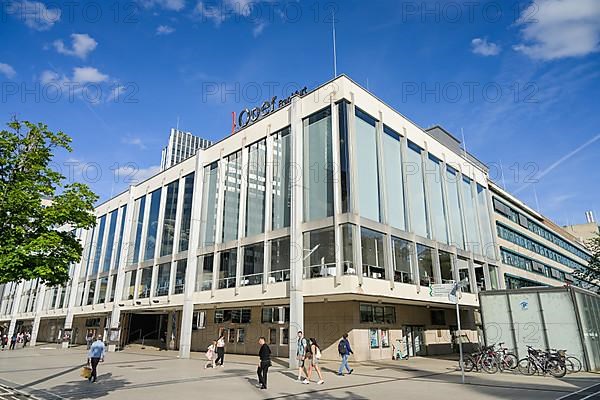 Frankfurt Opera House, Willy-Brandt-Platz