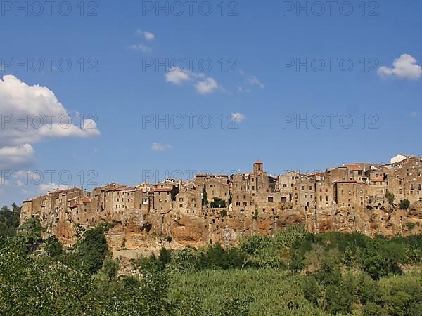 The houses of the old town of Pitigliano are built of tuff, Pitigliano