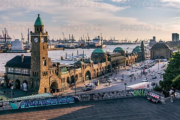 St. Pauli Landungsbruecken on the Elbe in Hamburg harbour in the evening sun, Hamburg