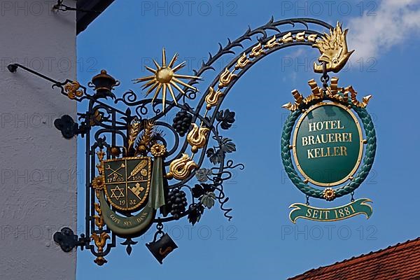 Nose sign of a hotel, brewery