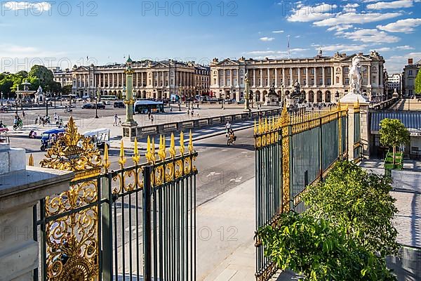 Place de la Concorde in the evening sun, Paris