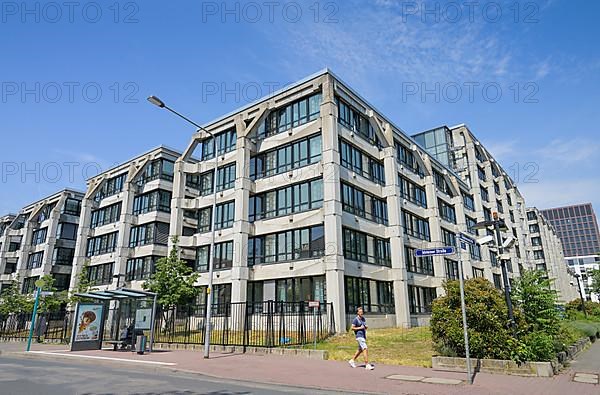 Residential building, Idsteiner Strasse