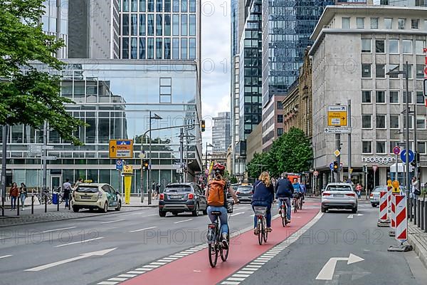 Traffic, Neue Mainzer Strasse