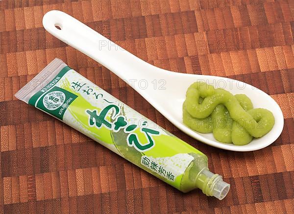 Wasabi, green wasabi paste