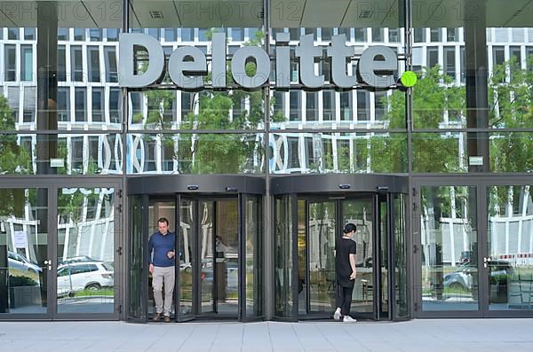 Deloitte Management Consulting, Europa-Allee