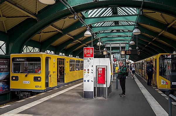 Eberswalder Strasse underground station, Hochbahn