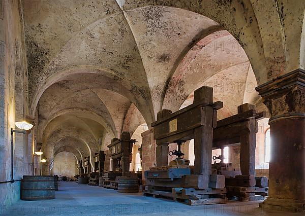 Lay refectory with historic wine presses, dining room of the lay brothers