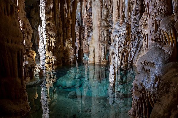 Lake with stalactites in the Katerloch stalactite cave