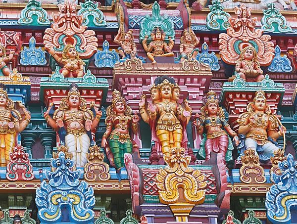 Sculptures on Hindu temple gopura