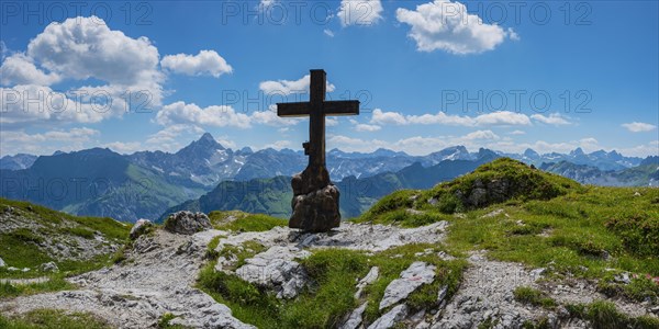 Mountain cross