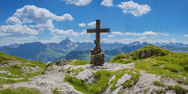 Mountain cross