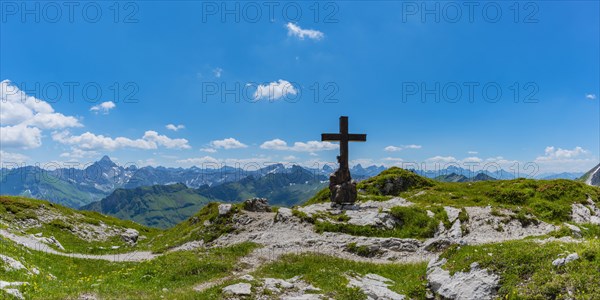 Mountain cross