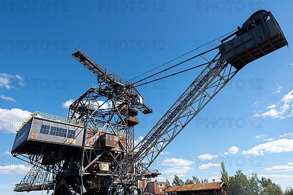 Lignite excavator