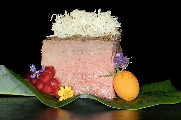 Pink roast beef with freshly grated horseradish