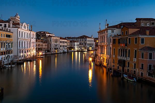 Sunrise at the Canal Grande from the Ponte dell' Accademia